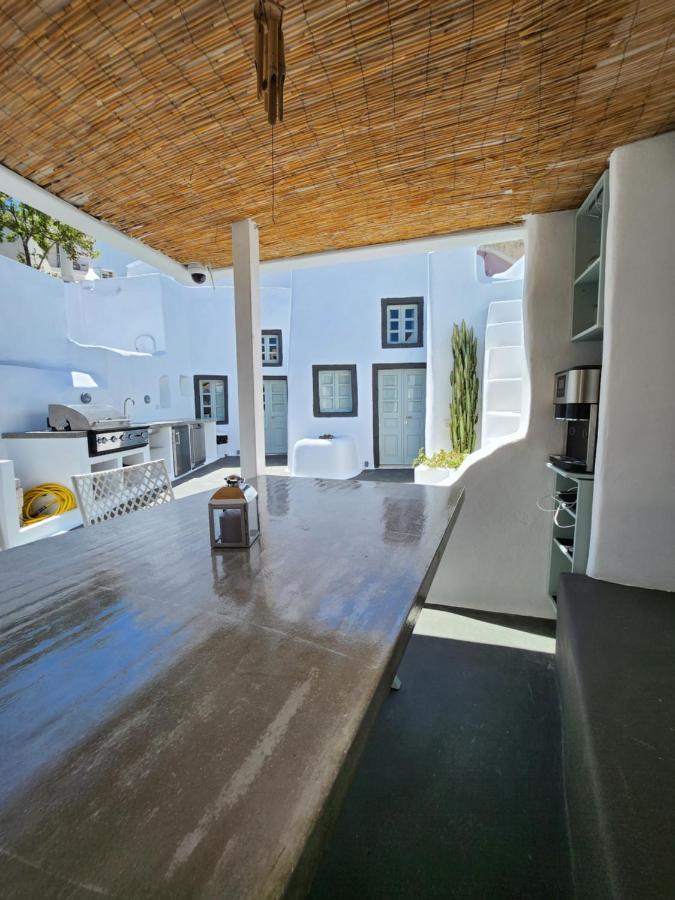 Otto House - Luxury Cave Villa Vothon