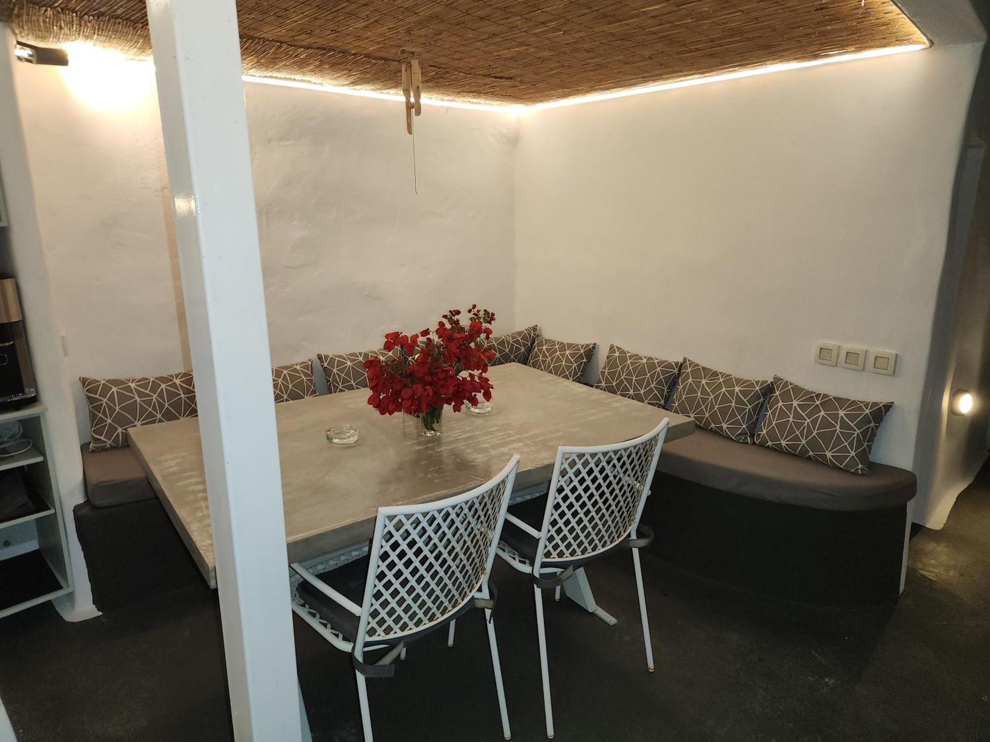 Otto House - Luxury Cave * Vothon
