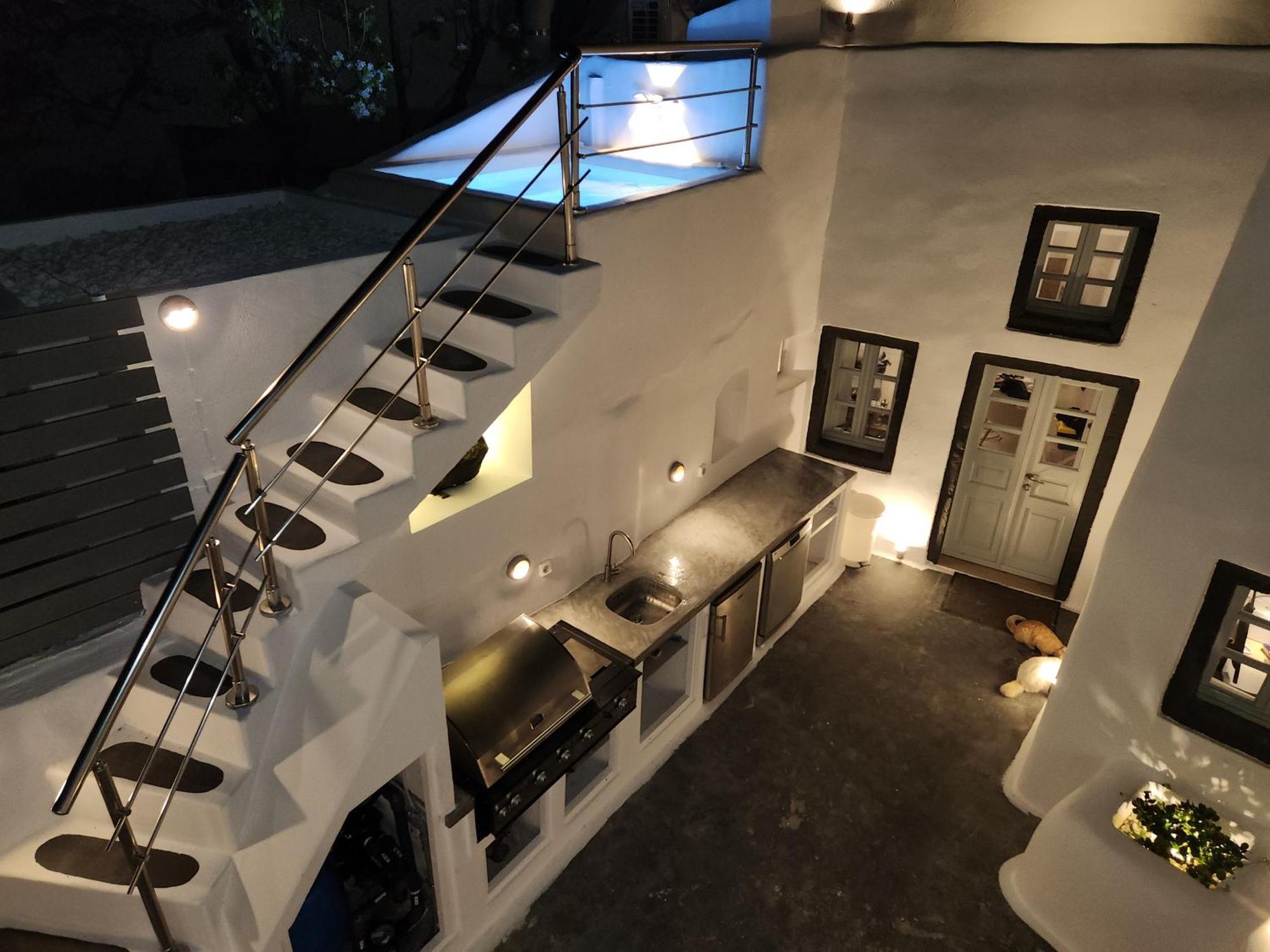 Otto House - Luxury Cave Villa